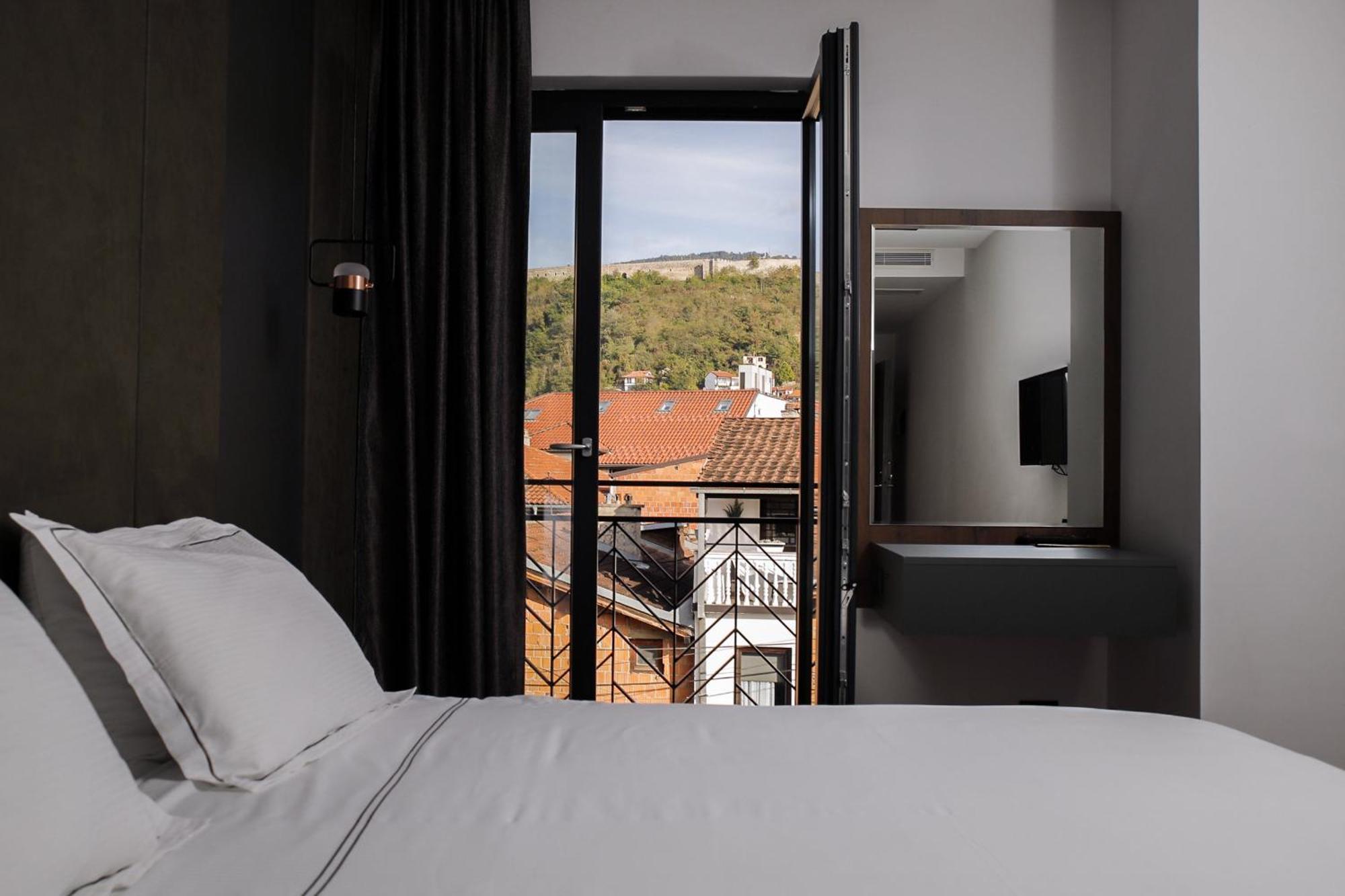 Triumf Hotel Prizren Exterior photo